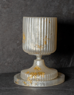 Verre de Kiddouch à pied Ciselé en résine epoxy blanc