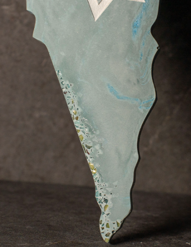 Cadre Carte Israël en plâtre – “Im Eshkahehr” Bleu-Gris